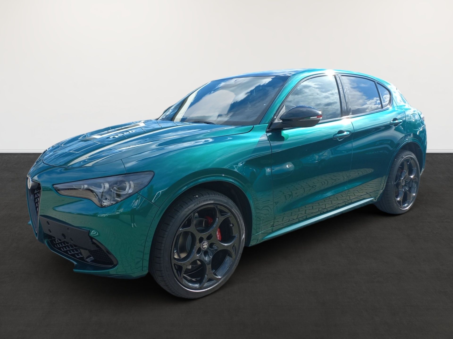 Alfa Romeo Stelvio MY24 TRIBUTO ITALIANO 2.0 Turbo 16V 206kW (280 PS) AT8 - Q4